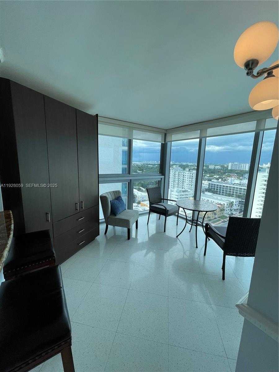 Small Image of 2655 COLLINS AVE #2105, Miami Beach Number 10