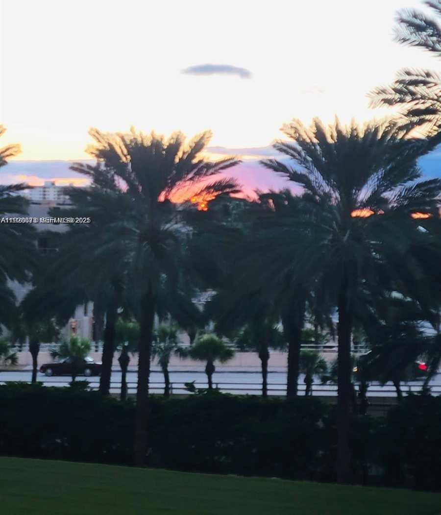 Small Image of 10275 COLLINS AVE #327, Bal Harbour Number 15