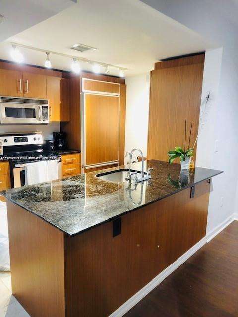 Small Image of 10275 COLLINS AVE #327, Bal Harbour Number 6