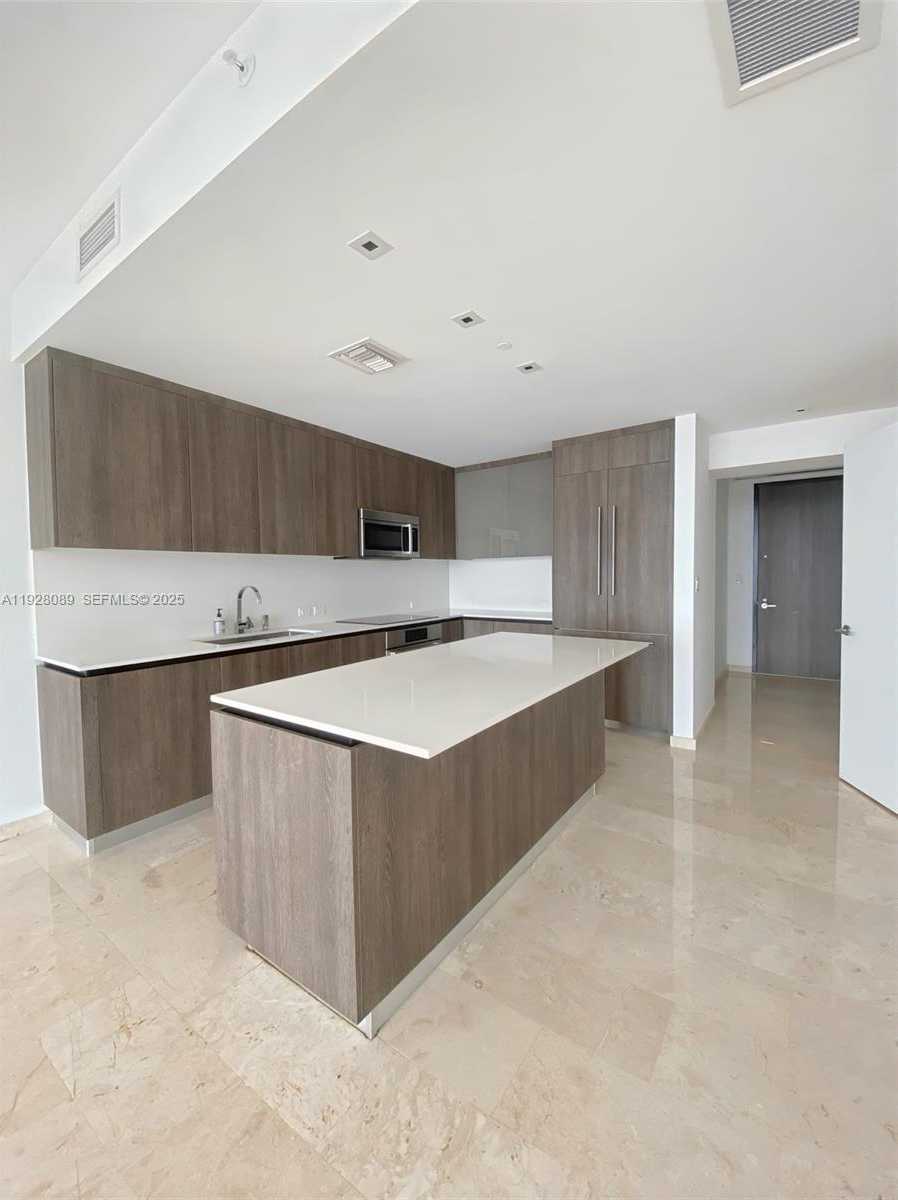 Small Image of 88 SOUTH WEST 7TH ST #3906, Miami Number 2