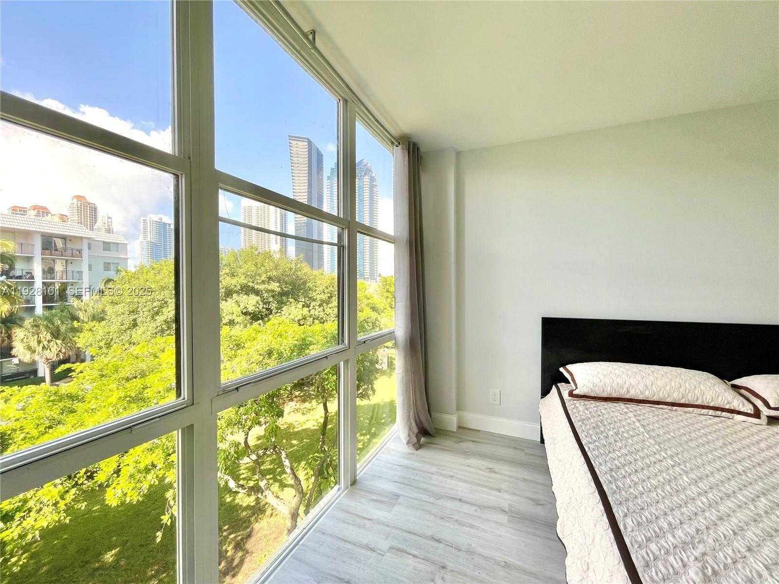 Small Image of 17021 NORTH BAY RD #410, Sunny Isles Beach Number 11
