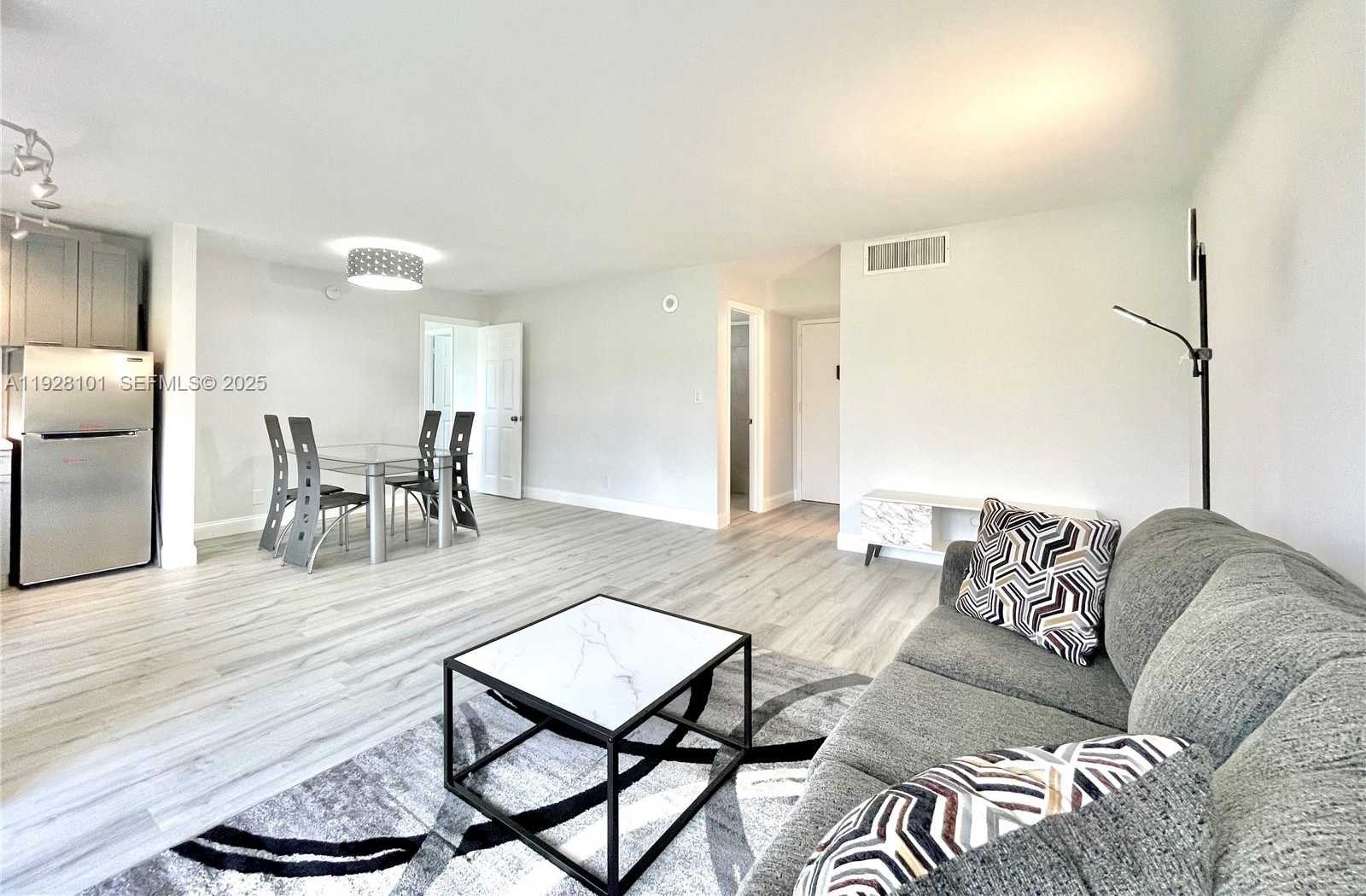Small Image of 17021 NORTH BAY RD #410, Sunny Isles Beach Number 26