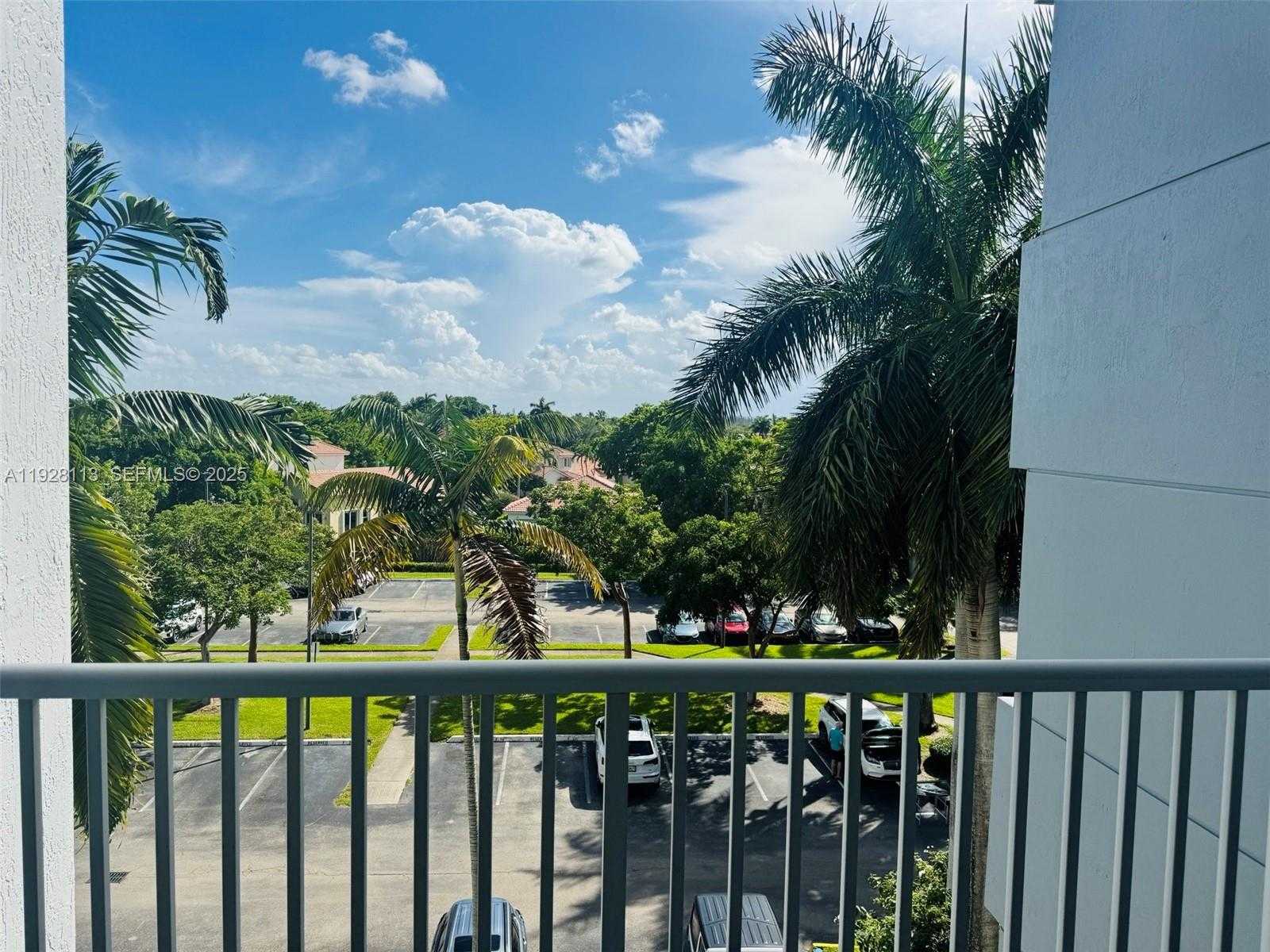 Small Image of 10700 NORTH WEST 66TH ST #414, Doral Number 3