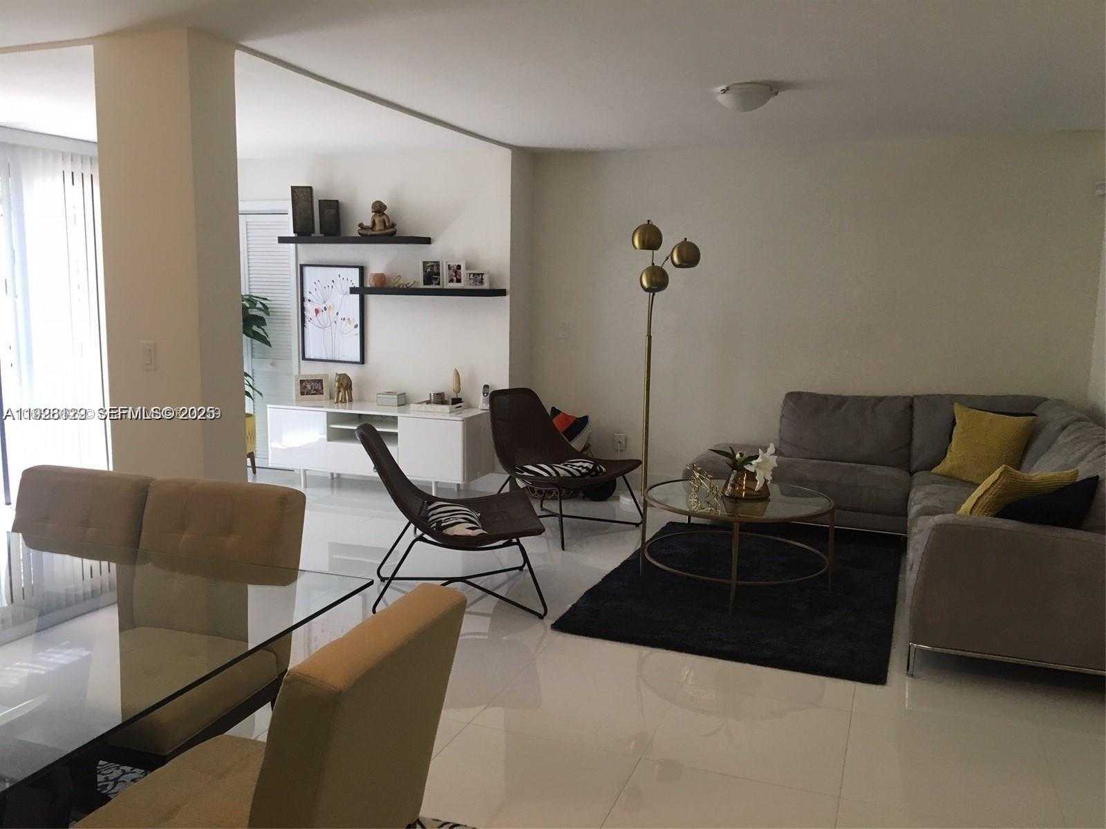 Small Image of 3551 MAGELLAN CIR #423, Aventura Number 1