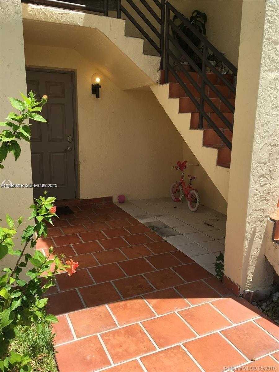 Small Image of 3551 MAGELLAN CIR #423, Aventura Number 13