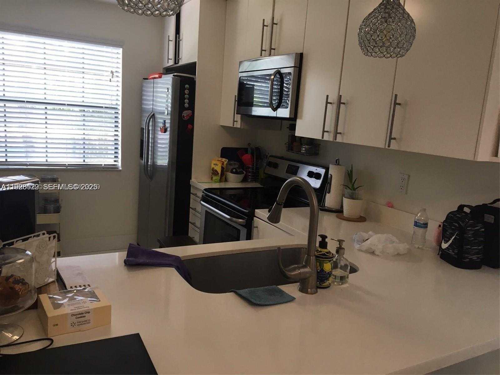 Small Image of 3551 MAGELLAN CIR #423, Aventura Number 3