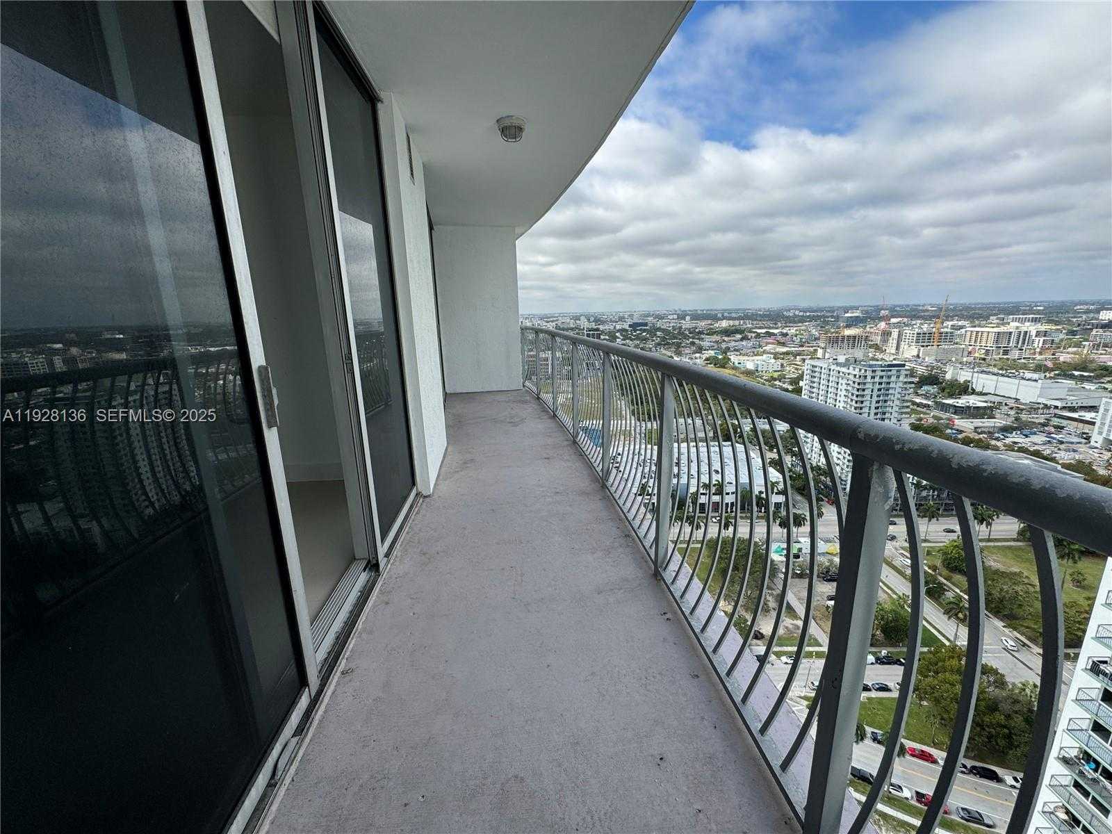 Small Image of 1750 NORTH BAYSHORE DR #3509, Miami Number 2