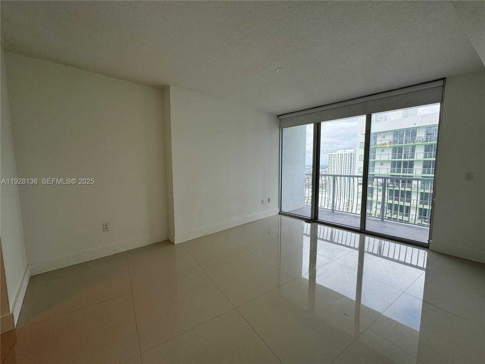 Small Image of 1750 NORTH BAYSHORE DR #3509, Miami Number 4