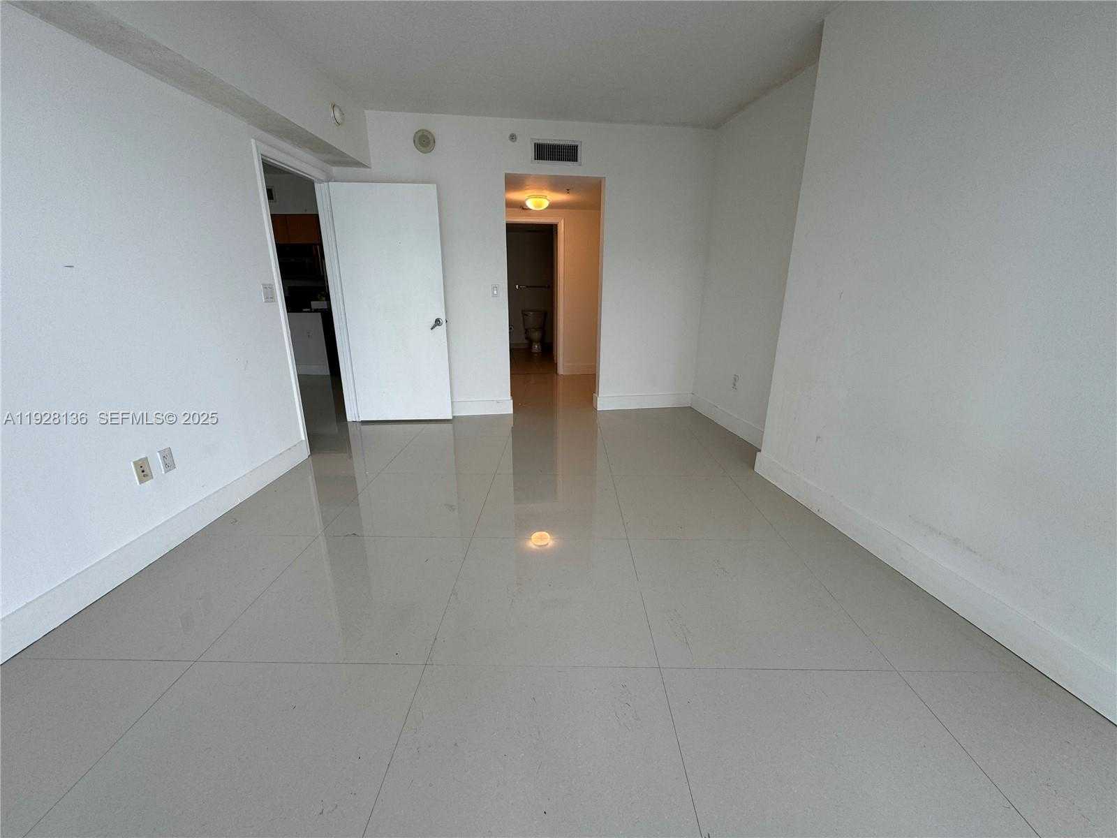 Small Image of 1750 NORTH BAYSHORE DR #3509, Miami Number 7