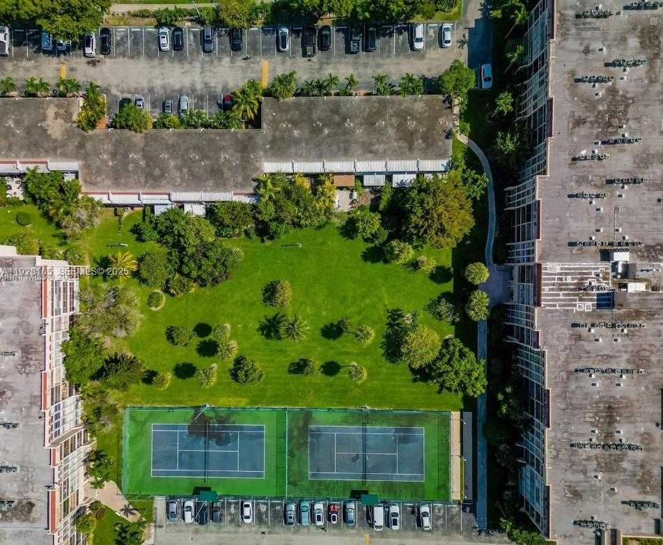 Small Image of 1001 EAST THREE ISLANDS BLVD #36, Hallandale Beach Number 11