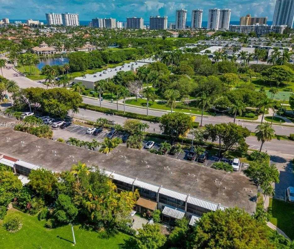 Small Image of 1001 EAST THREE ISLANDS BLVD #36, Hallandale Beach Number 13