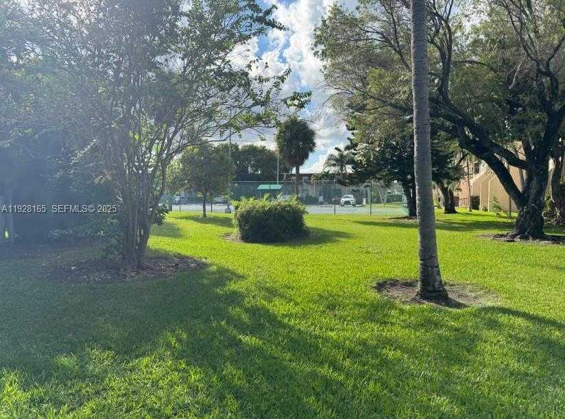 Small Image of 1001 EAST THREE ISLANDS BLVD #36, Hallandale Beach Number 18