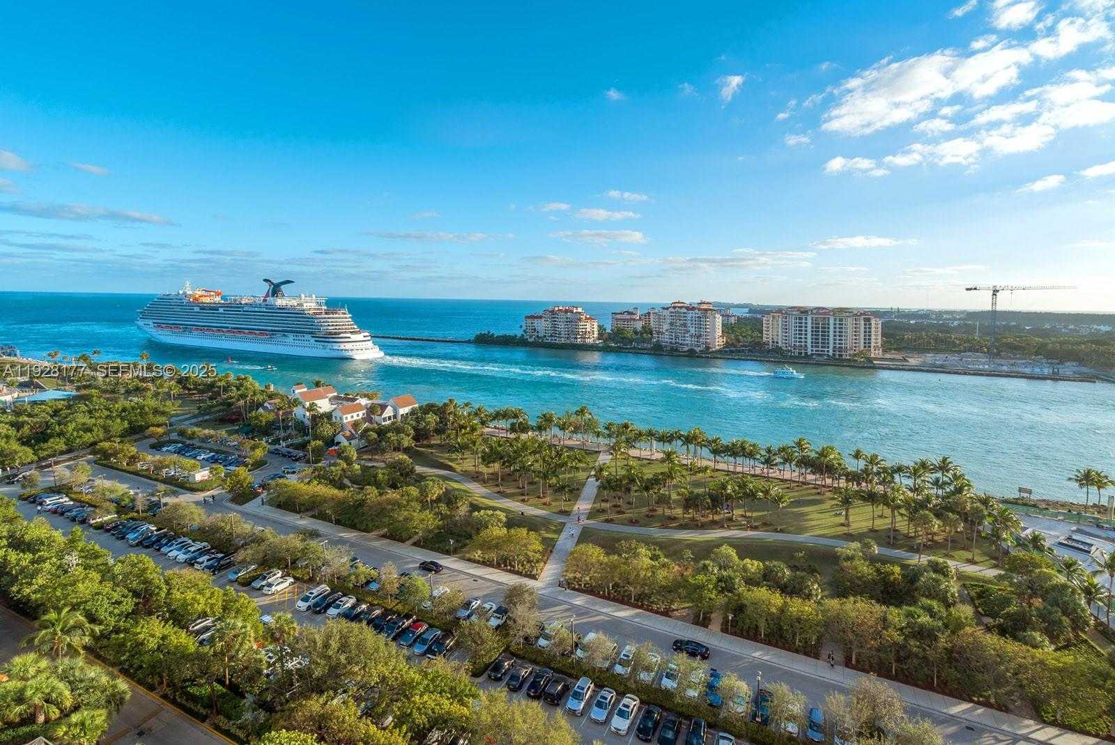 Small Image of 300 SOUTH POINTE DR #1701, Miami Beach Number 27