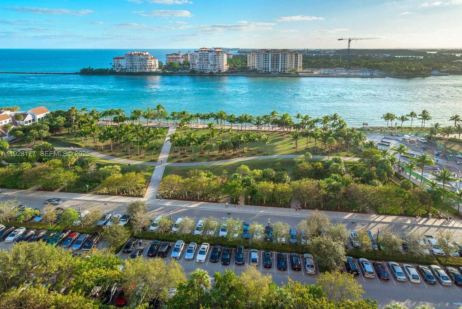 Small Image of 300 SOUTH POINTE DR #1701, Miami Beach Number 28