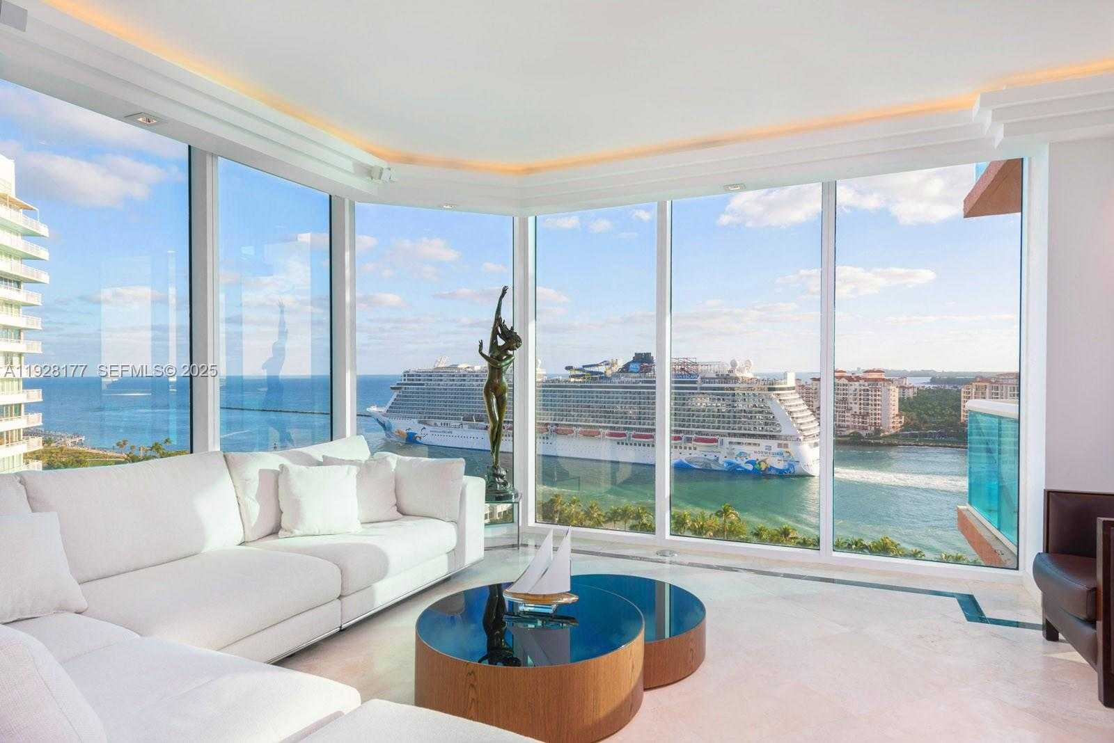 Small Image of 300 SOUTH POINTE DR #1701, Miami Beach Number 9