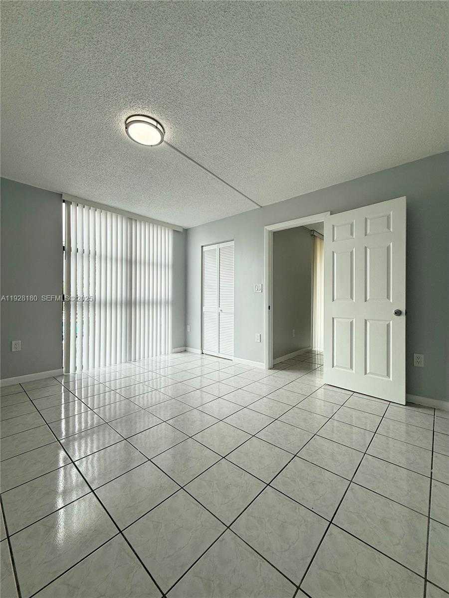 Small Image of 11790 SOUTH WEST 18TH ST #219-3, Miami Number 5