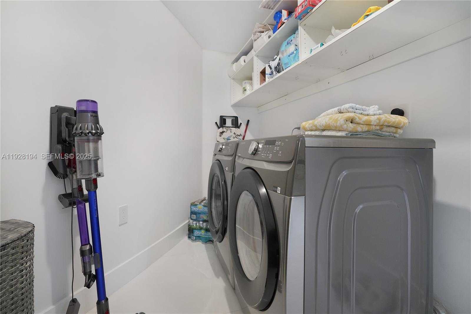 Small Image of 250 SOUTH SUNNY ISLES BLVD #TH-207, Sunny Isles Beach Number 27