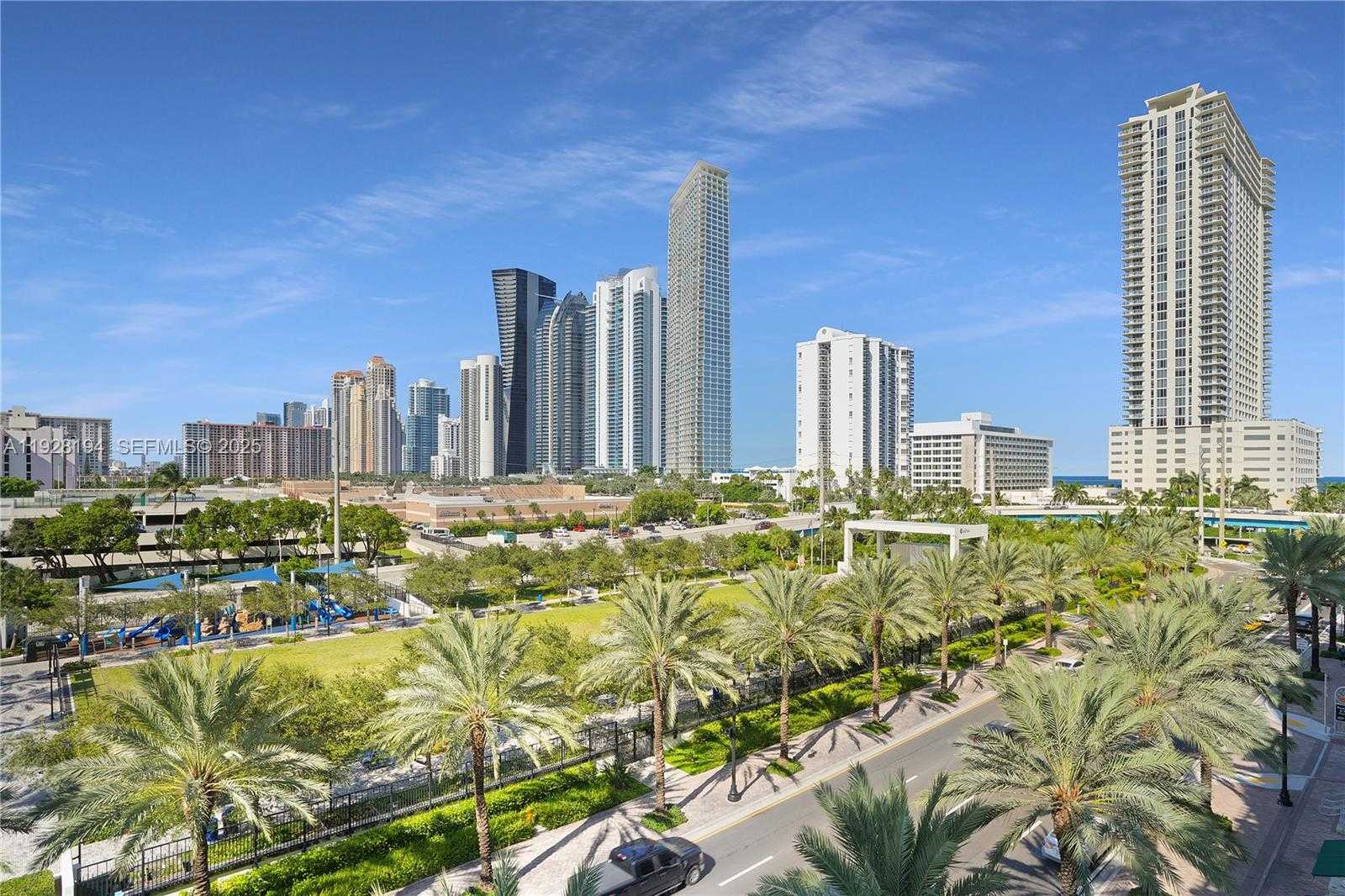 Small Image of 250 SOUTH SUNNY ISLES BLVD #TH-207, Sunny Isles Beach Number 28