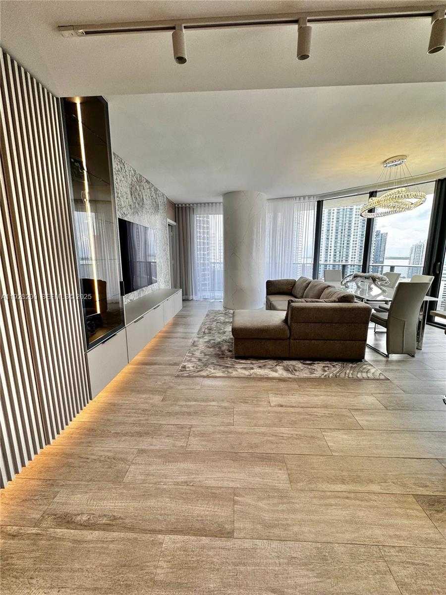 Small Image of 45 SOUTH WEST 9TH ST #2303, Miami Number 4