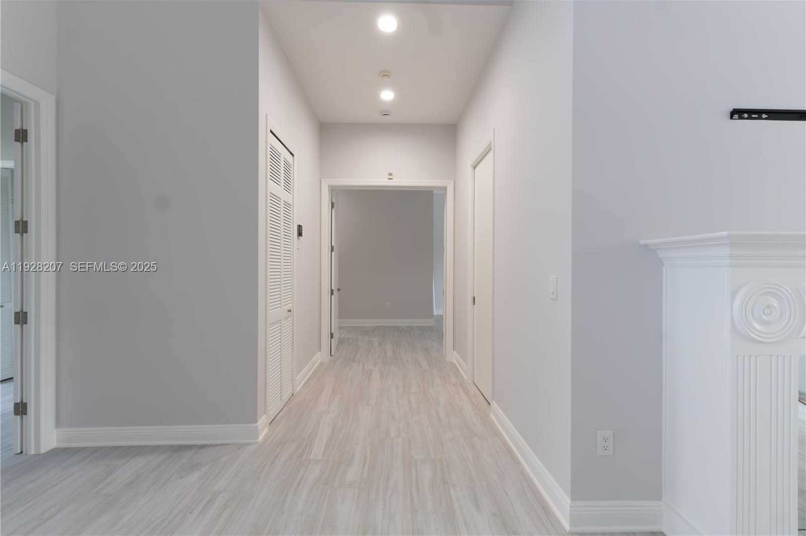 Imagen de Pequeño Objeto