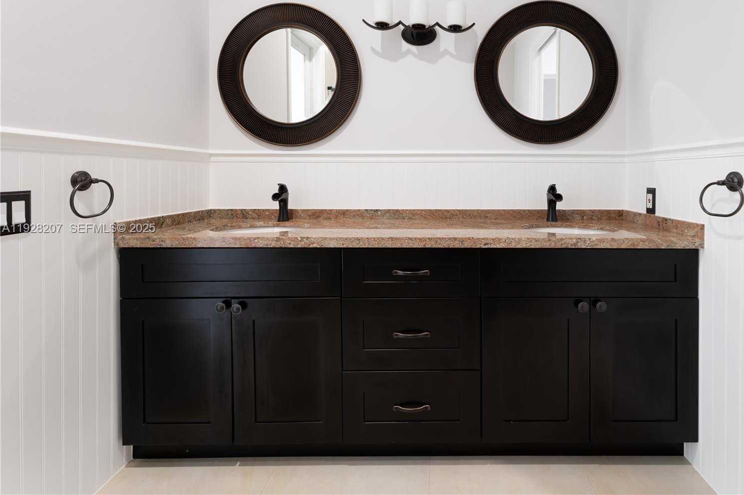 Imagen de Pequeño Objeto