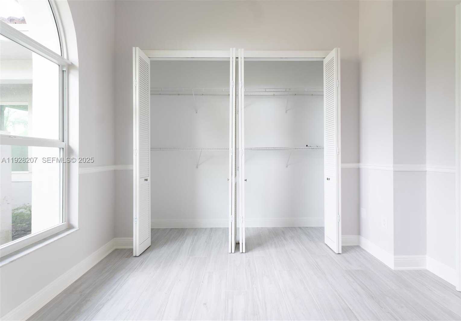 Imagen de Pequeño Objeto