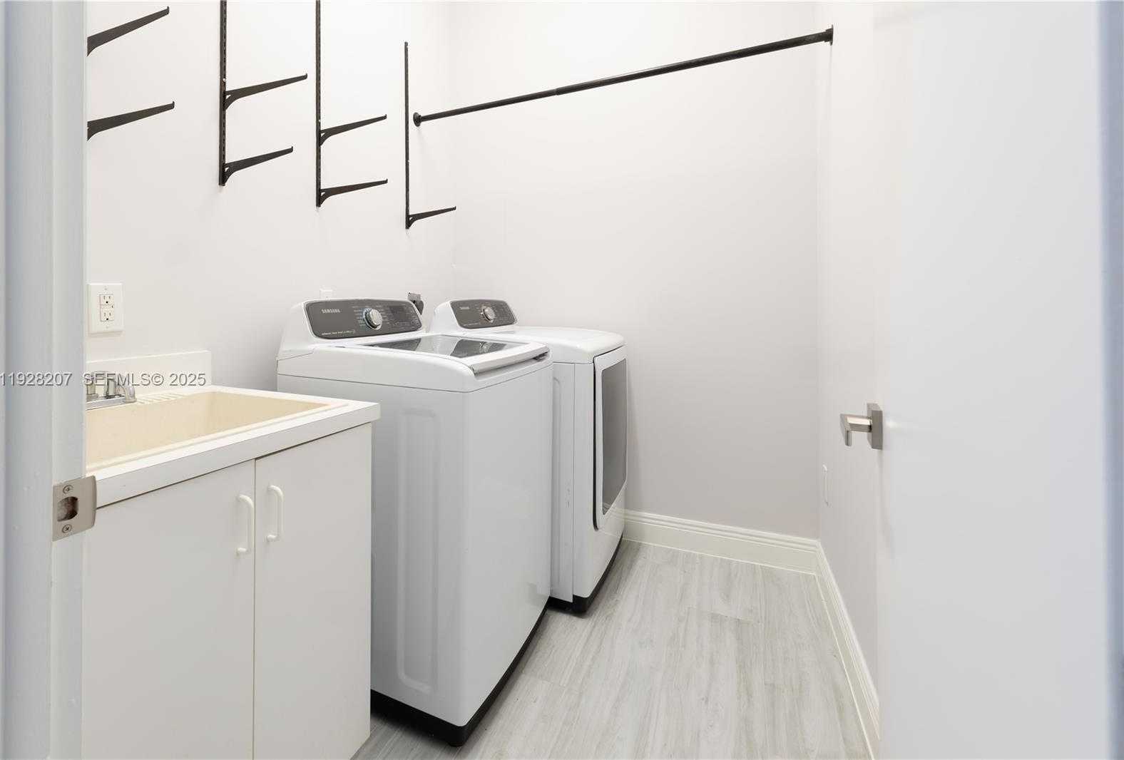 Imagen de Pequeño Objeto