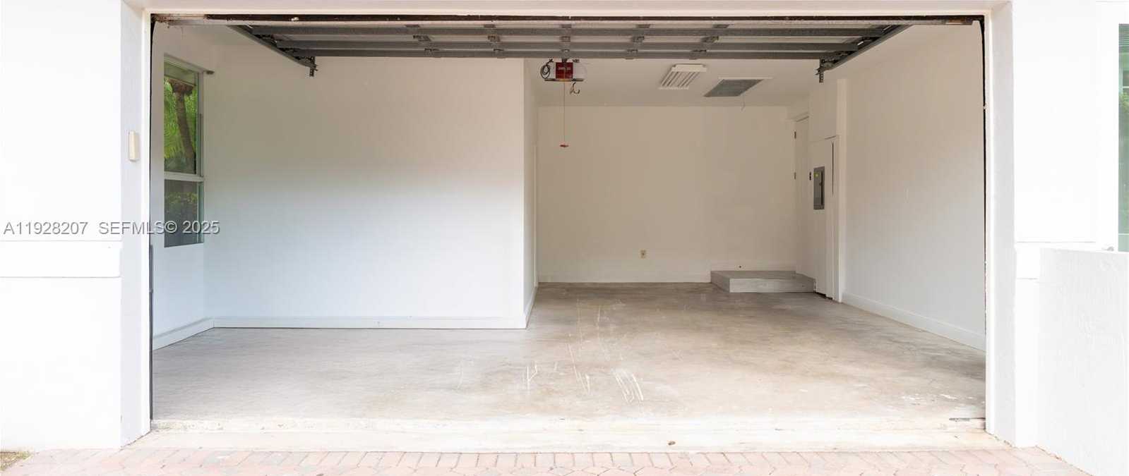 Imagen de Pequeño Objeto