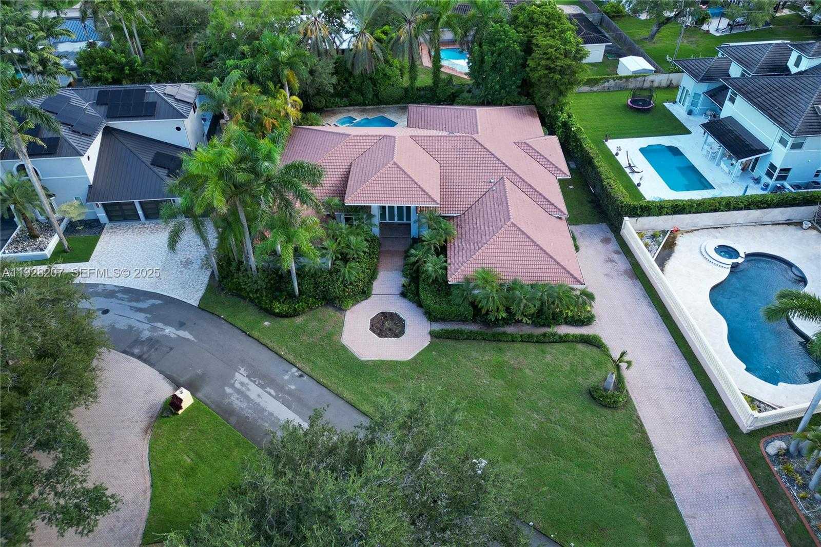 Imagen de Pequeño Objeto