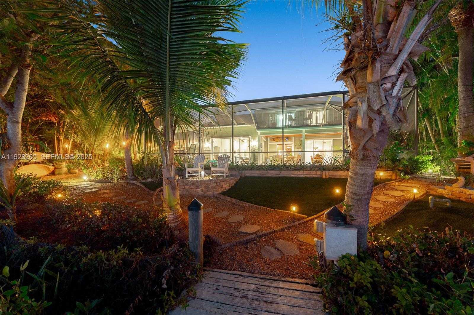 Small Image of 3842 SOUTH WEST SAINT LUCIE LN, Palm City Number 24