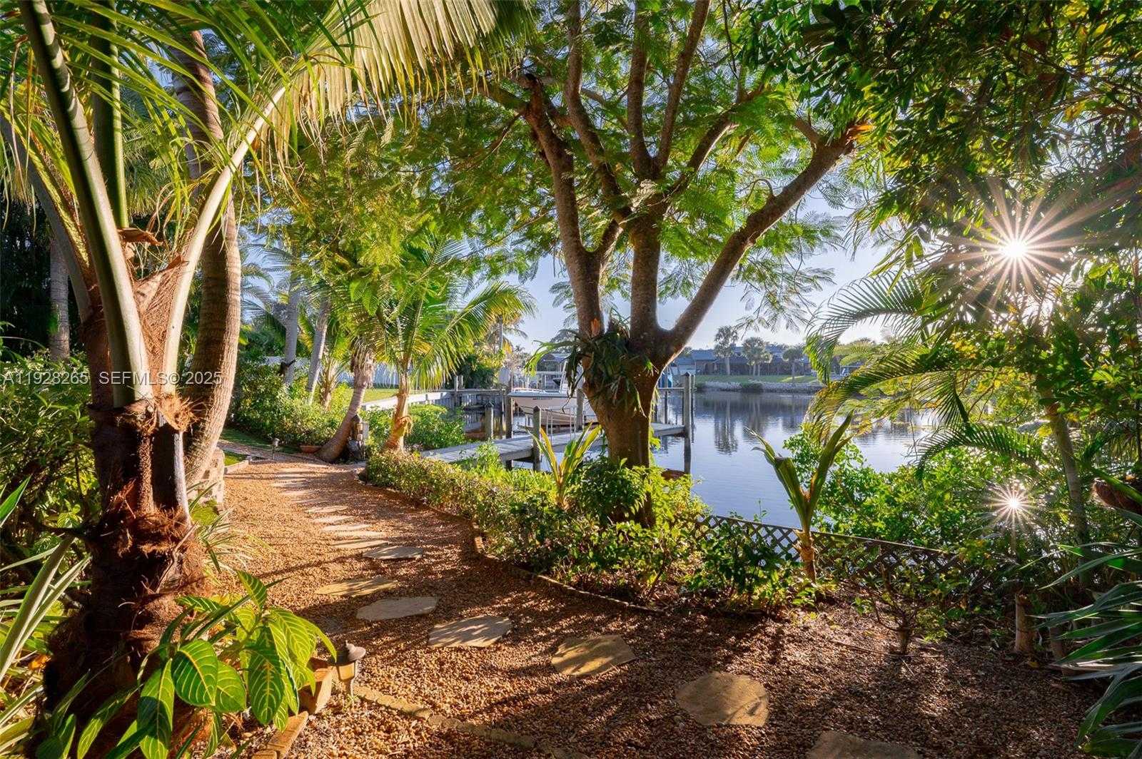 Small Image of 3842 SOUTH WEST SAINT LUCIE LN, Palm City Number 7