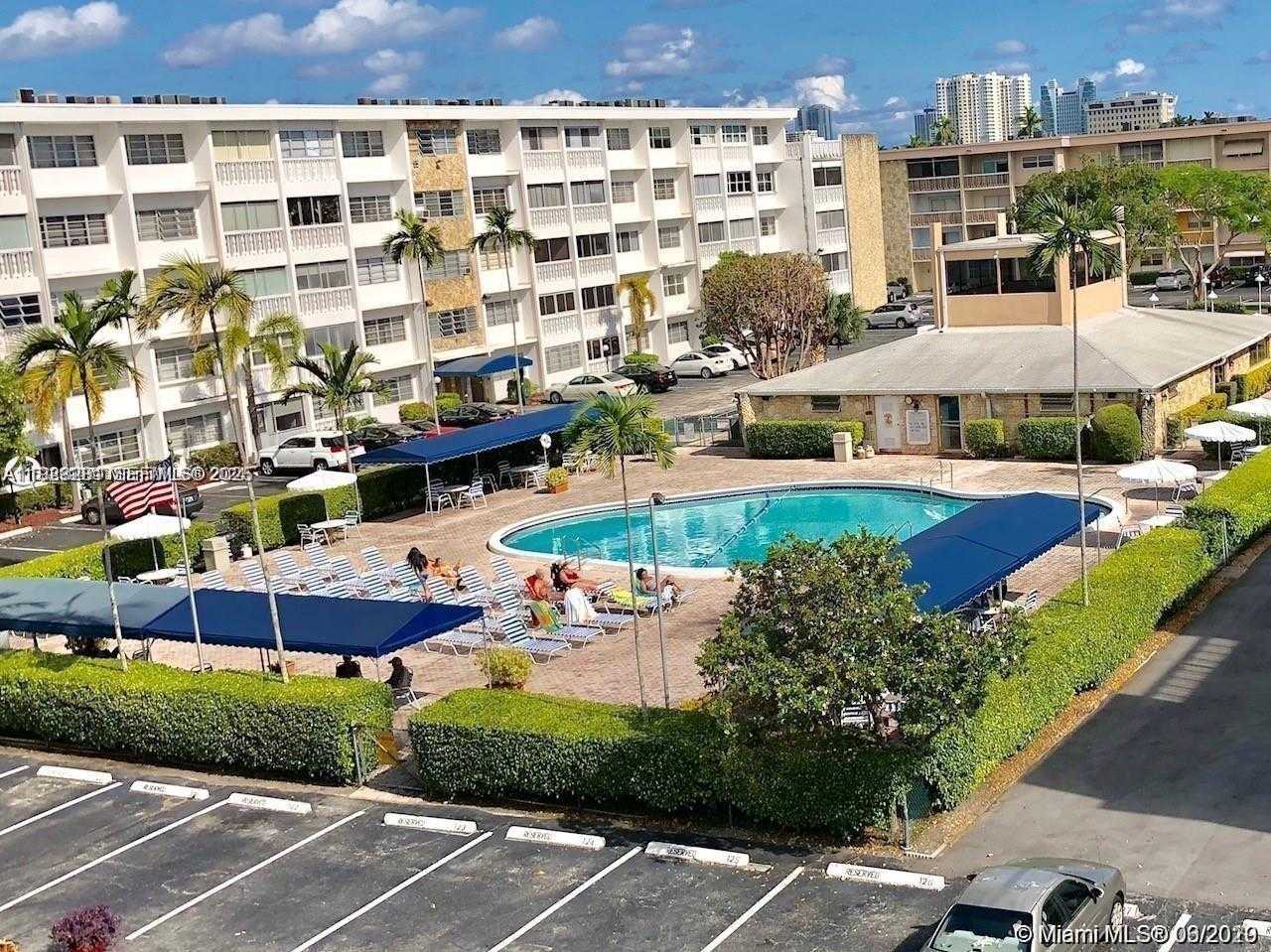 Small Image of 215 SOUTH EAST 3RD AVE #407B, Hallandale Beach Number 2