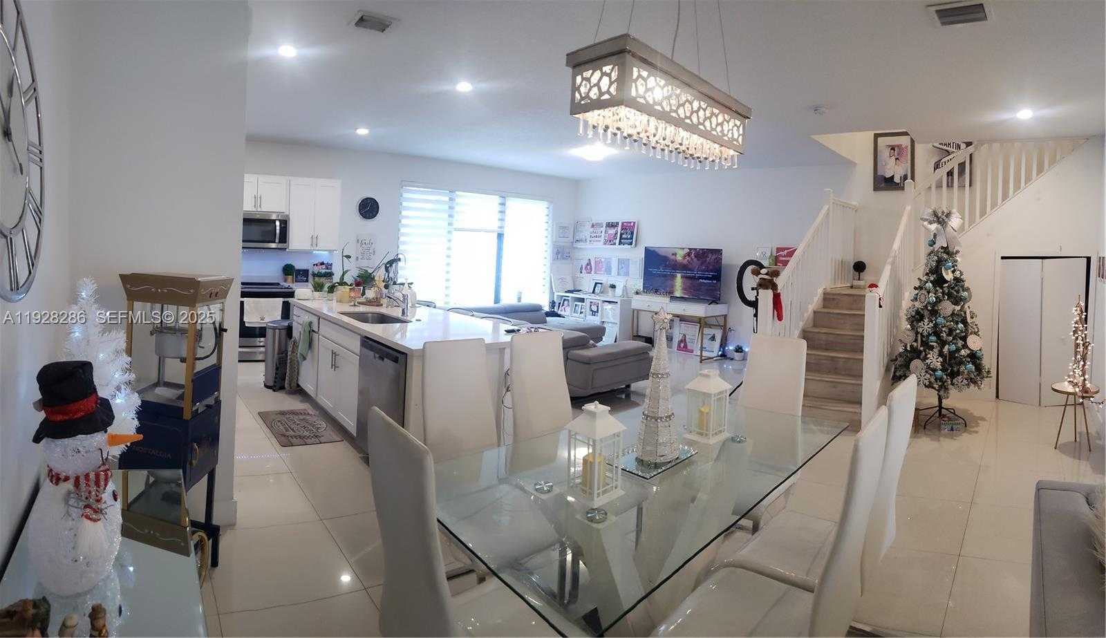 Small Image of 2414 SOUTH WEST 145TH PL #2414, Miami Number 10