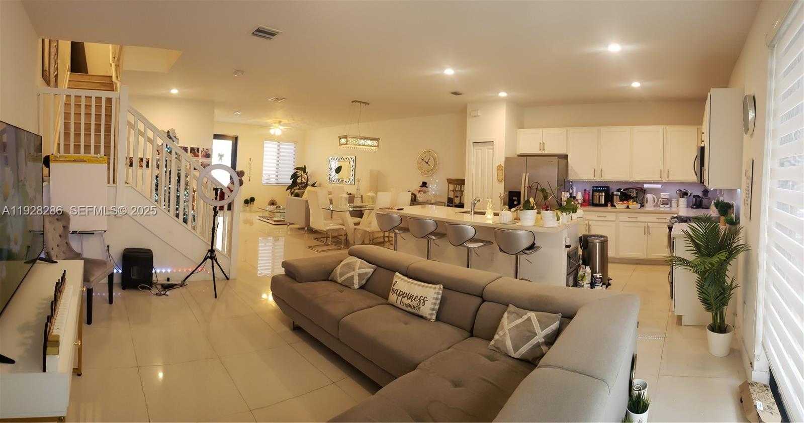 Small Image of 2414 SOUTH WEST 145TH PL #2414, Miami Number 12