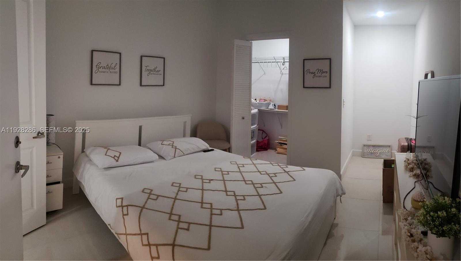 Small Image of 2414 SOUTH WEST 145TH PL #2414, Miami Number 27