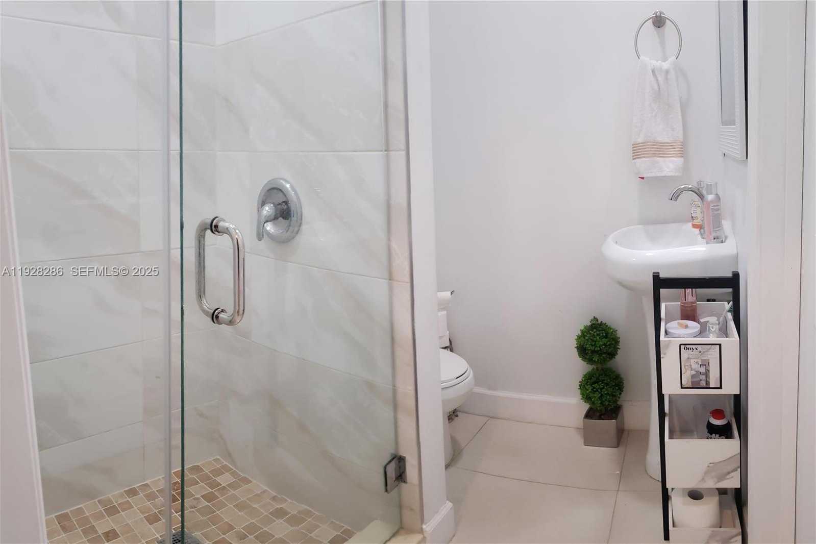 Small Image of 2414 SOUTH WEST 145TH PL #2414, Miami Number 29