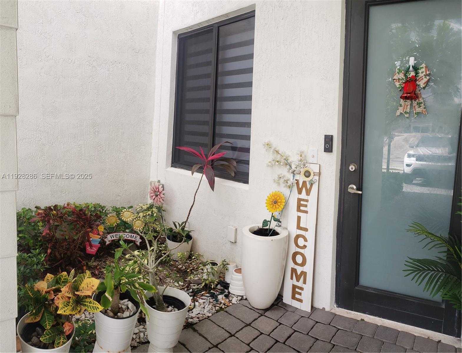 Small Image of 2414 SOUTH WEST 145TH PL #2414, Miami Number 4