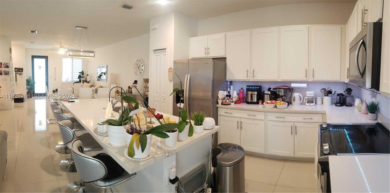 Small Image of 2414 SOUTH WEST 145TH PL #2414, Miami Number 9