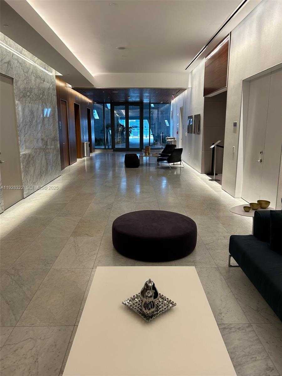 Small Image of 68 SOUTH EAST 6TH ST #3008, Miami Number 25