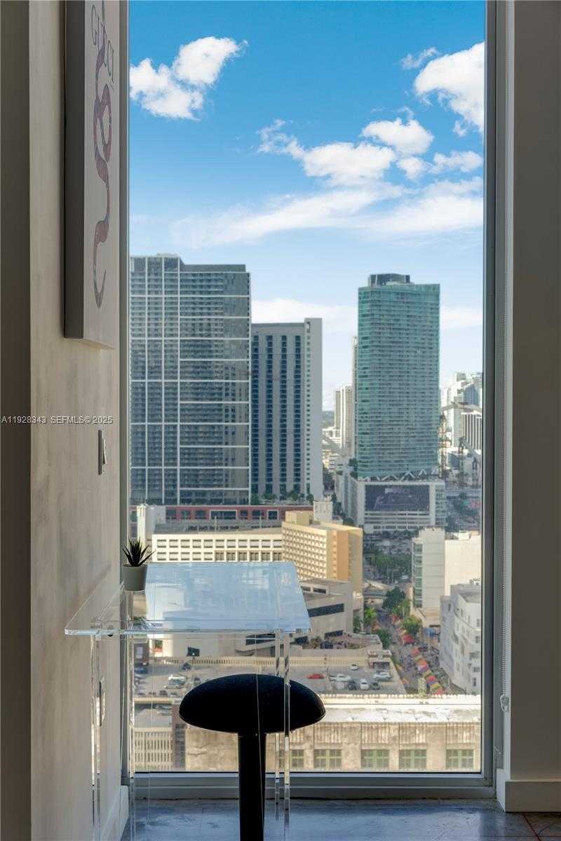 Small Image of 151 SOUTH EAST 1ST ST #3008, Miami Number 25