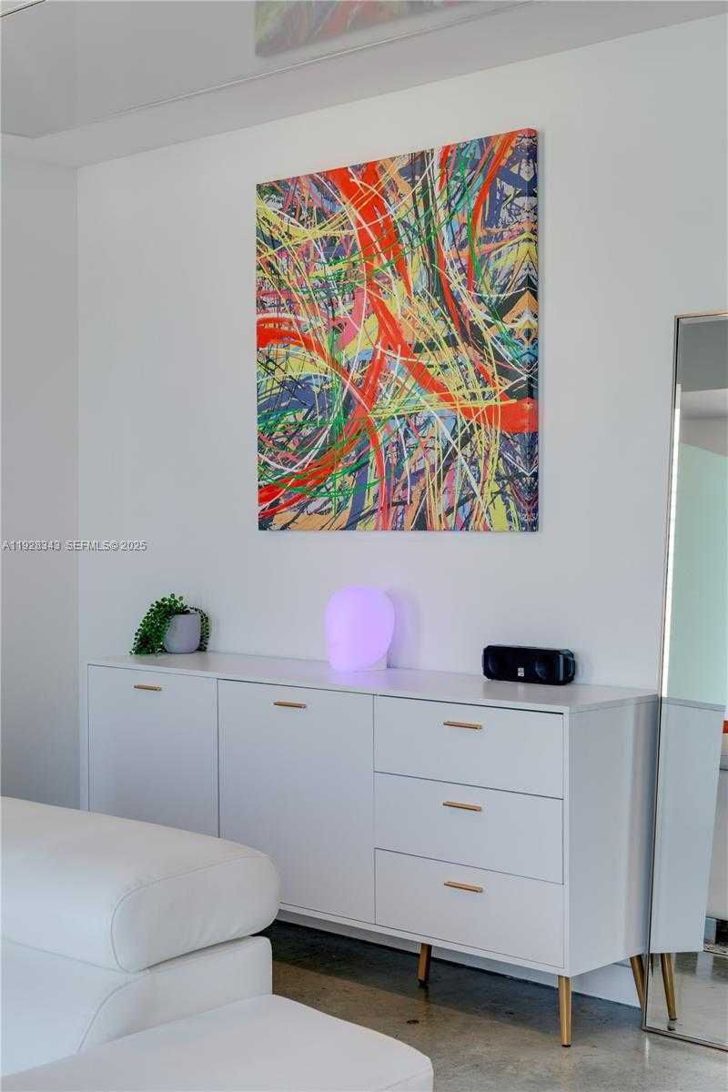 Small Image of 151 SOUTH EAST 1ST ST #3008, Miami Number 26