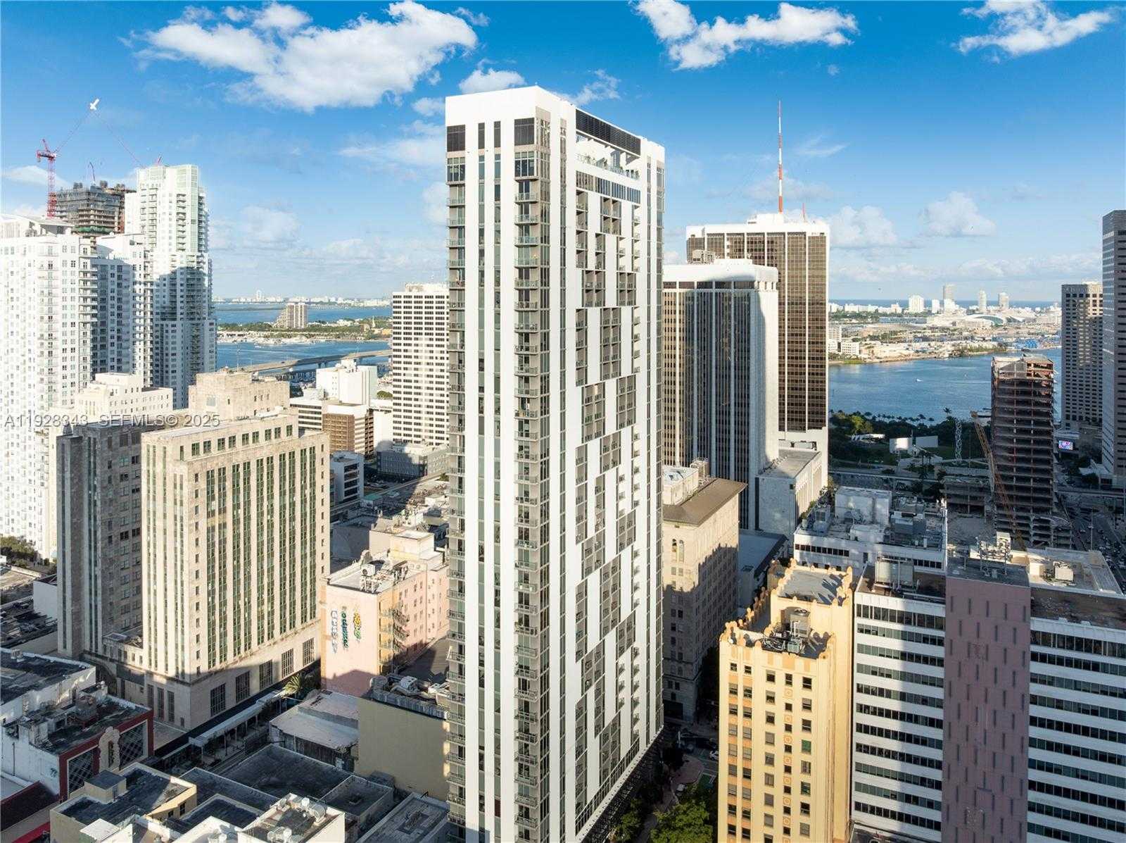 Small Image of 151 SOUTH EAST 1ST ST #3008, Miami Number 35