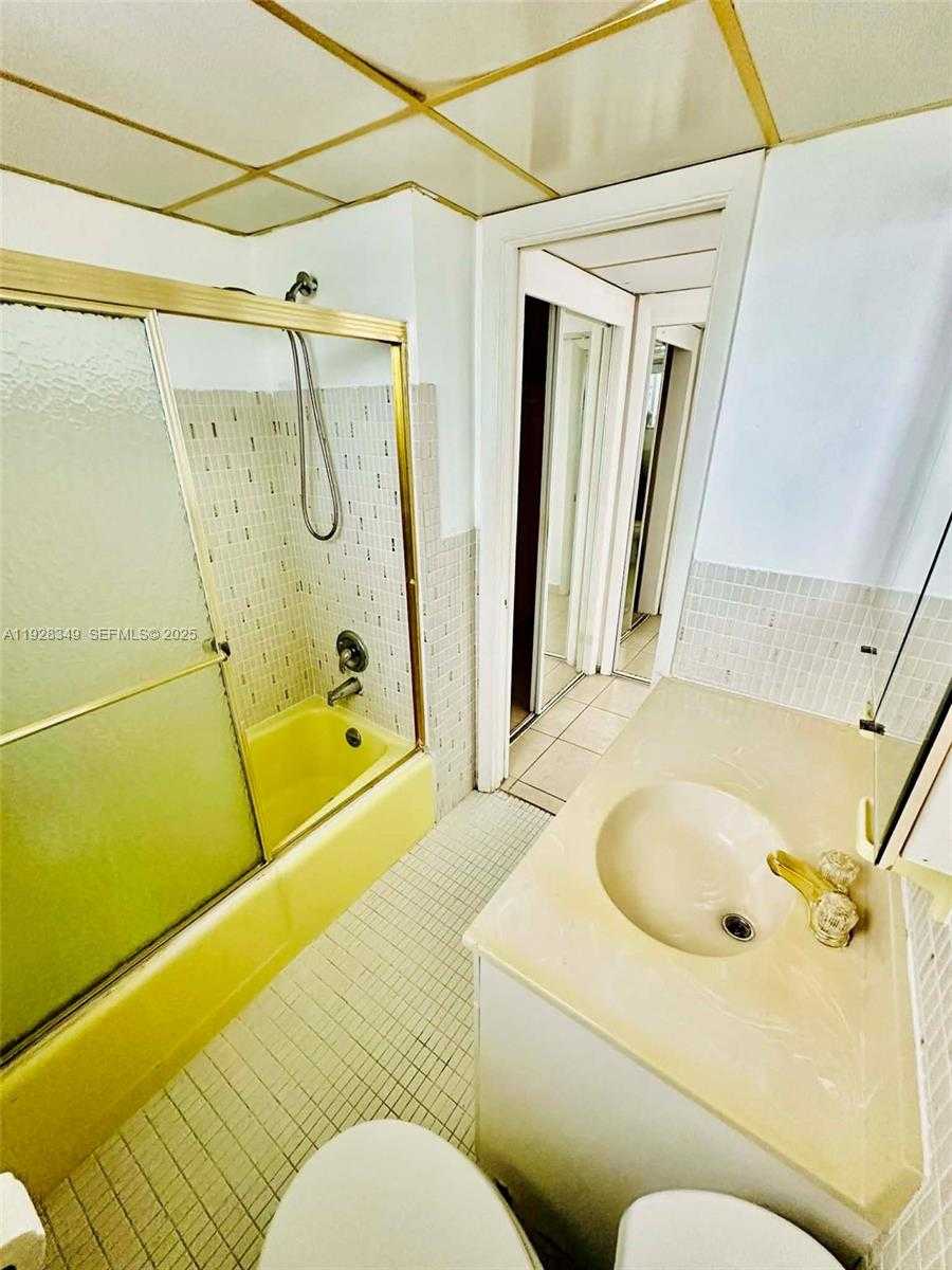 Small Image of 330 2ND ST #404G, Hallandale Beach Number 19