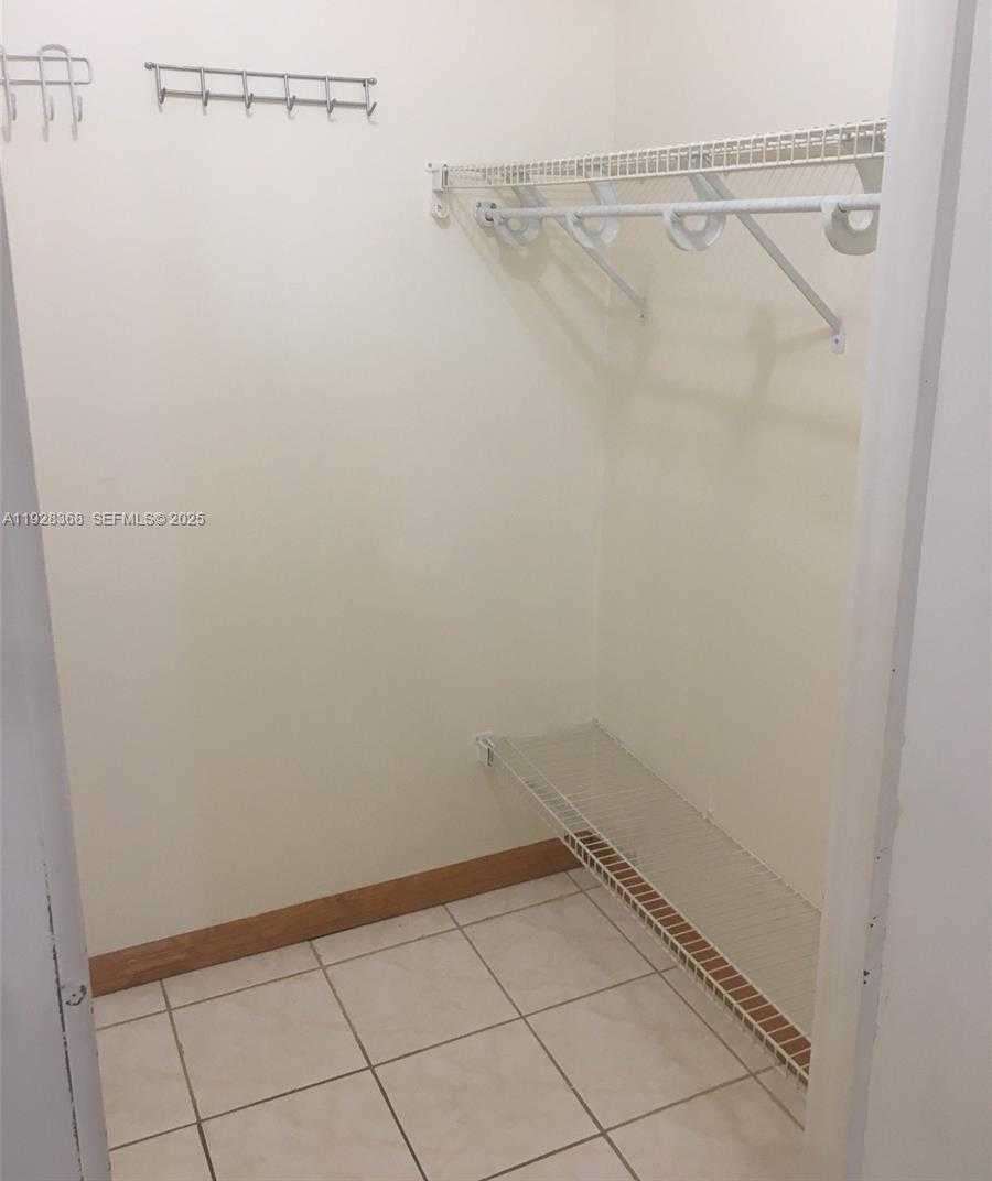 Small Image of 200 177TH DR #411, Sunny Isles Beach Number 16