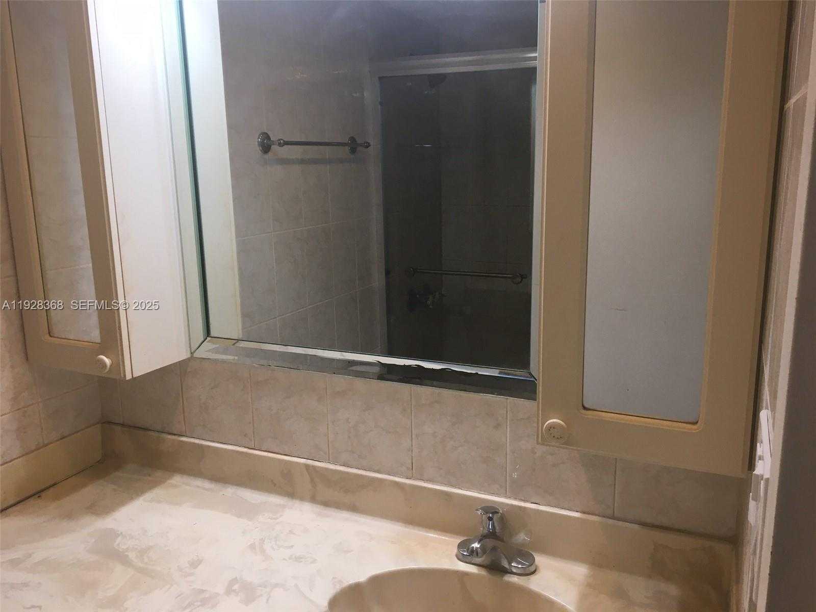 Small Image of 200 177TH DR #411, Sunny Isles Beach Number 21