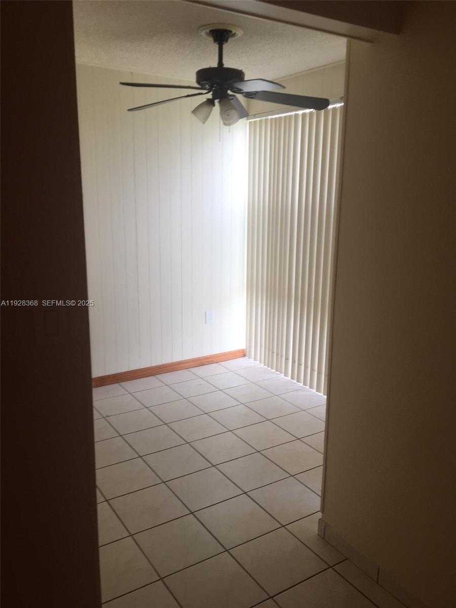 Small Image of 200 177TH DR #411, Sunny Isles Beach Number 8