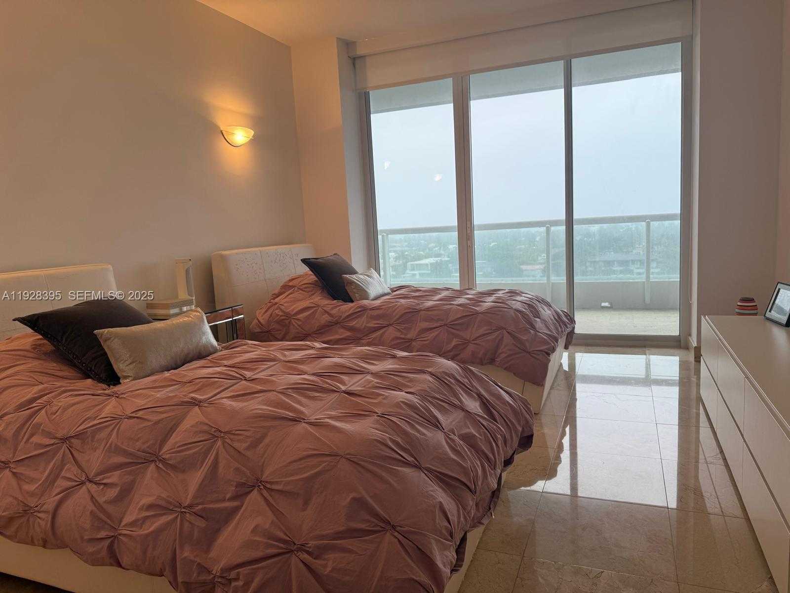 Small Image of 21150 EAST POINT PL #1001, Aventura Number 11