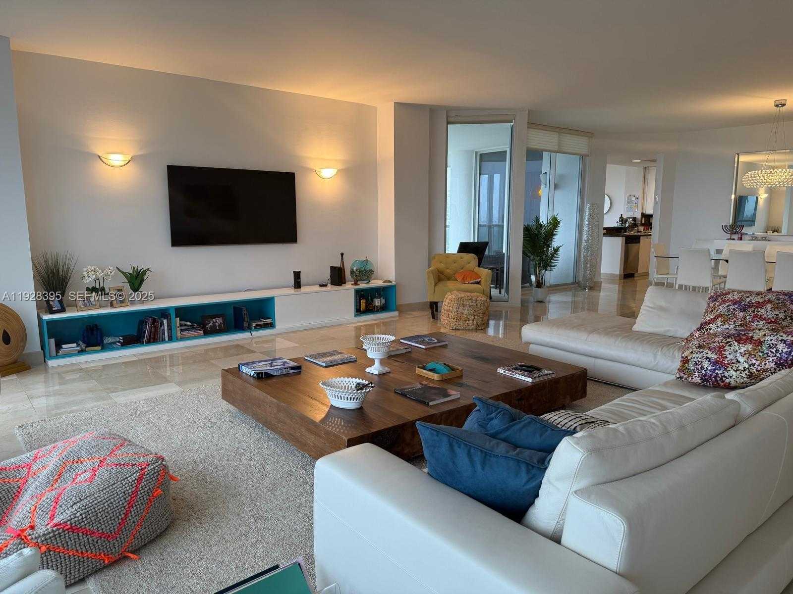 Small Image of 21150 EAST POINT PL #1001, Aventura Number 2