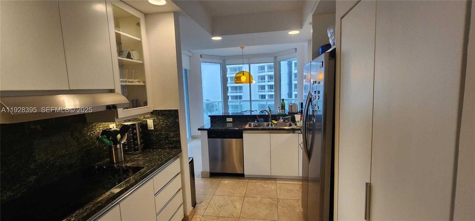 Small Image of 21150 EAST POINT PL #1001, Aventura Number 8