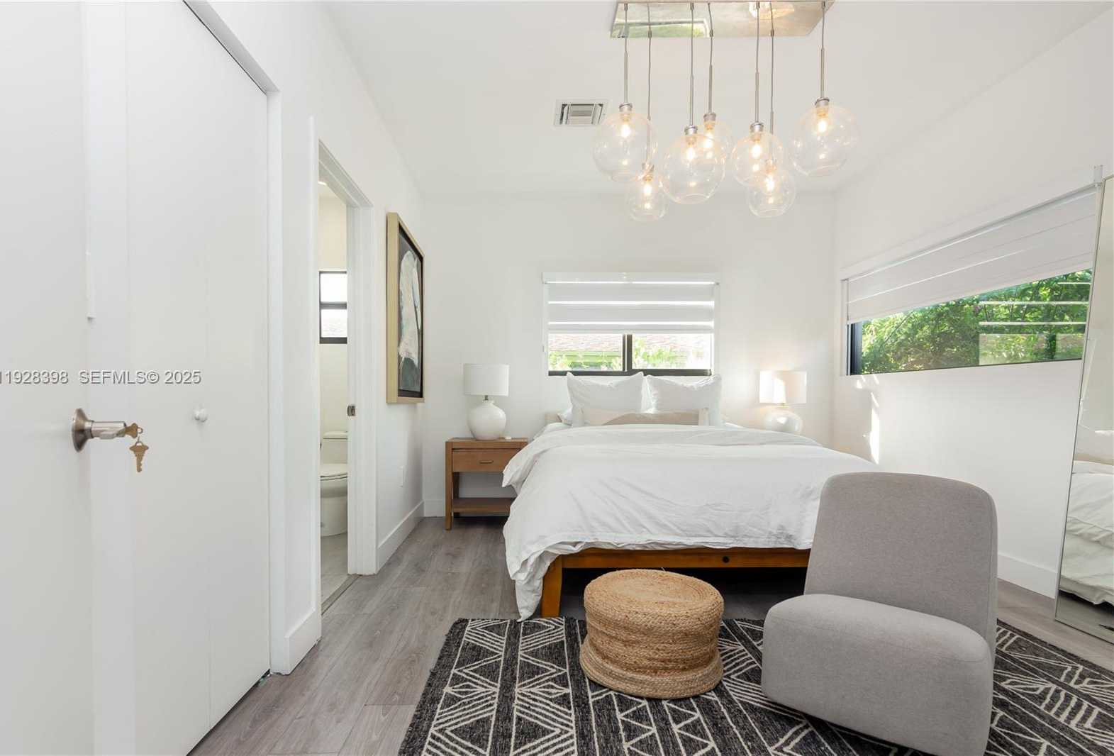 Imagen de Pequeño Objeto